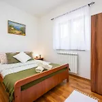 Holiday Home Malisi Croatia * Visnjan